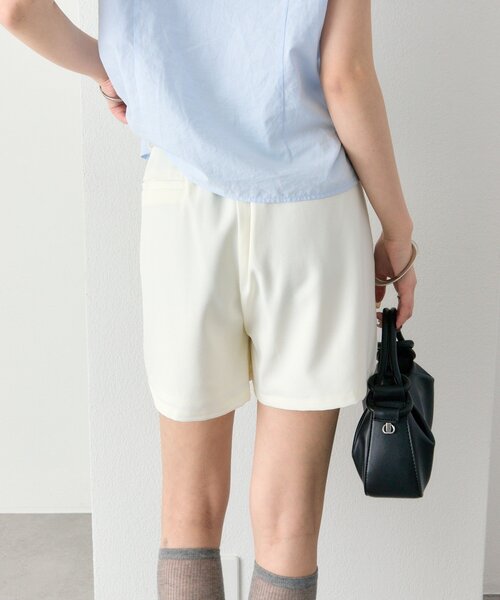 mystic（ミスティック）の「タックショートパンツ（その他パンツ・レディース・ベージュ/ブラック/アイボリー・1/2）」の15枚目の写真