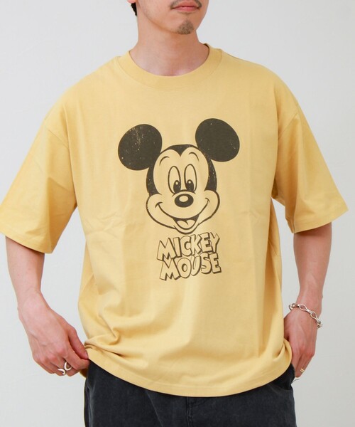 GLOSTER(グロスター)の「【前後で映える】ミッキーフェイス&ロゴプリントT(Tシャツ/カットソー・メンズ・イエロー/オフホワイト・L/M)」の2枚目の写真