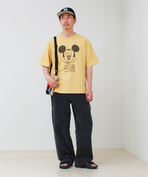 GLOSTER(グロスター)の「【前後で映える】ミッキーフェイス&ロゴプリントT(Tシャツ/カットソー・メンズ・イエロー/オフホワイト・L/M)」の7枚目の写真
