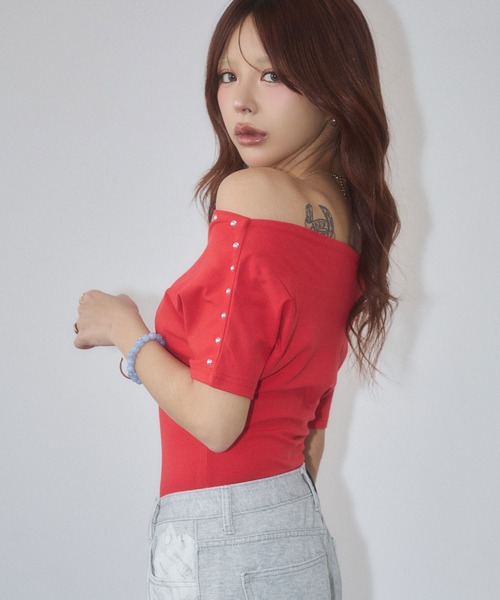 d.i.a.(ダイヤ)の「ハーフスリーブオフショルトップス(Tシャツ/カットソー・レディース・イエロー/ホワイト/レッド/グレー・FREE)」の9枚目の写真