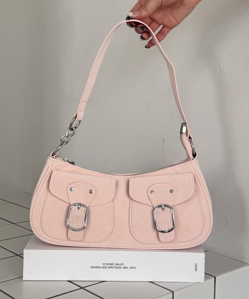 frunco(フランコ)の「2WAYバックル合皮BAG(ハンドバッグ・レディース・ホワイト/ピンク/ブラウン/ブラック/ブルー・FREE)」の5枚目の写真