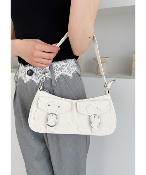 frunco(フランコ)の「2WAYバックル合皮BAG(ハンドバッグ・レディース・ホワイト/ピンク/ブラウン/ブラック/ブルー・FREE)」の18枚目の写真