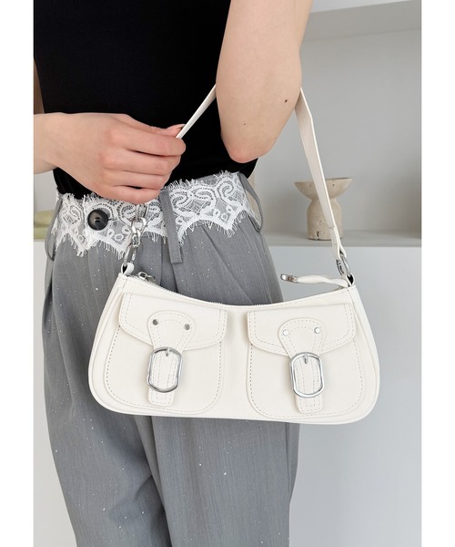 frunco(フランコ)の「2WAYバックル合皮BAG(ハンドバッグ・レディース・ホワイト/ピンク/ブラウン/ブラック/ブルー・FREE)」の19枚目の写真