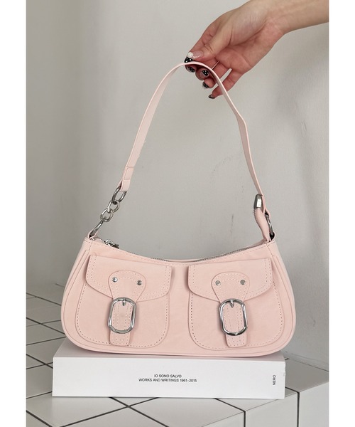 frunco(フランコ)の「2WAYバックル合皮BAG(ハンドバッグ・レディース・ホワイト/ピンク/ブラウン/ブラック/ブルー・FREE)」の6枚目の写真