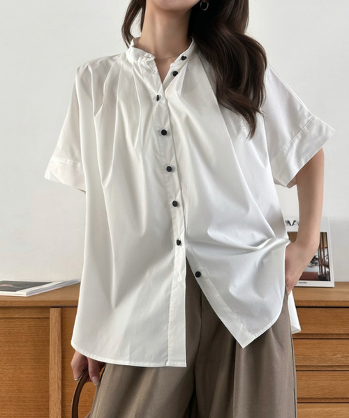 Eclat one(エクラワン)の「【Eclat one】フロントタック バンドカラー ドルマン ブラウス(シャツ/ブラウス・レディース・ホワイト/チャコールグレー/ライトブルー・FREE)」の5枚目の写真