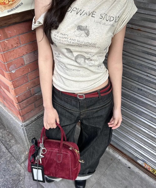 AsheKsha(アシクシャ)の「アシンメトリーな肩ラインの半袖Tシャツ(Tシャツ/カットソー・レディース・グレー・M)」の4枚目の写真