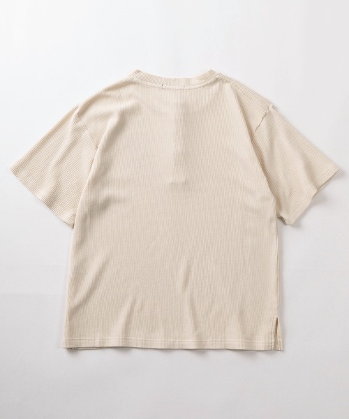 SlashDate(スラッシュデイト)の「【82】ピグメント加工 トライバルプリント ワッフル ヘンリーネック Tシャツ/メンズ/レディース/ユニセックス(Tシャツ/カットソー・メンズ・チャコールグレー/ワイン/アイボリー・L/M)」の5枚目の写真