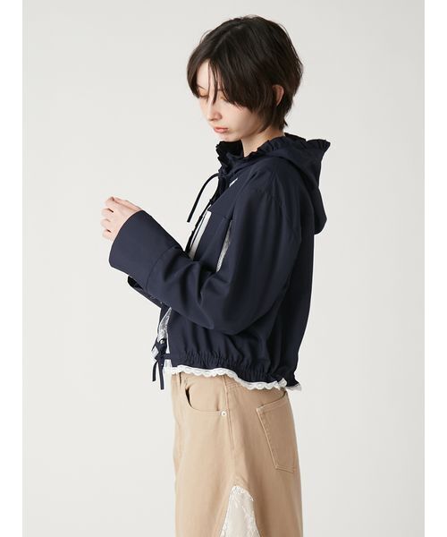 FURFUR(ファーファー)の「【LUMISHADE】UVカットフード付きフリルシャツ〈接触冷感〉(シャツ/ブラウス・レディース・ホワイト/ネイビー/イエロー/ライトブルー・F)」の13枚目の写真
