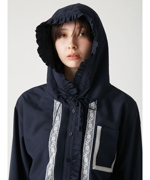 FURFUR(ファーファー)の「【LUMISHADE】UVカットフード付きフリルシャツ〈接触冷感〉(シャツ/ブラウス・レディース・ホワイト/ネイビー/イエロー/ライトブルー・F)」の14枚目の写真
