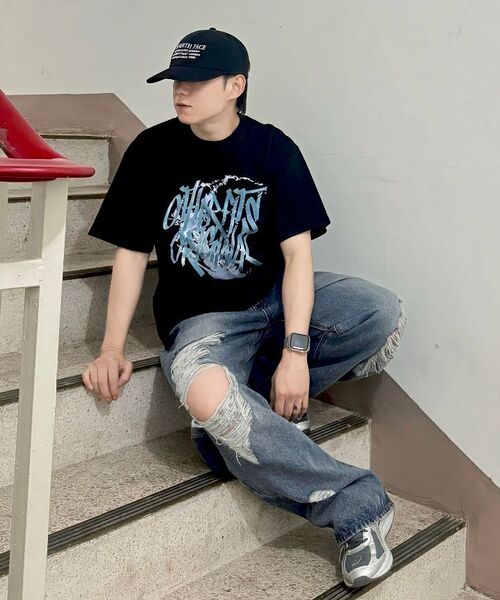 OTHERFITS(アザーフィッツ)の「グラフィティロゴ半袖Tシャツ(ホワイト/ブルー)(Tシャツ/カットソー・メンズ・その他・SMALL/MEDIUM/LARGE/X-LARGE/2XL)」の9枚目の写真