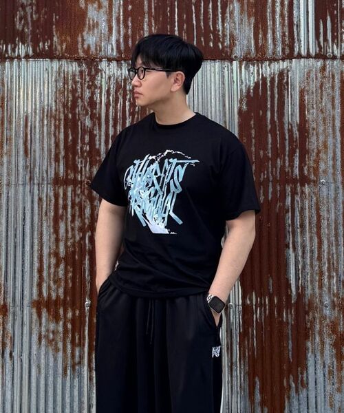 OTHERFITS(アザーフィッツ)の「グラフィティロゴ半袖Tシャツ(ホワイト/ブルー)(Tシャツ/カットソー・メンズ・その他・SMALL/MEDIUM/LARGE/X-LARGE/2XL)」の10枚目の写真