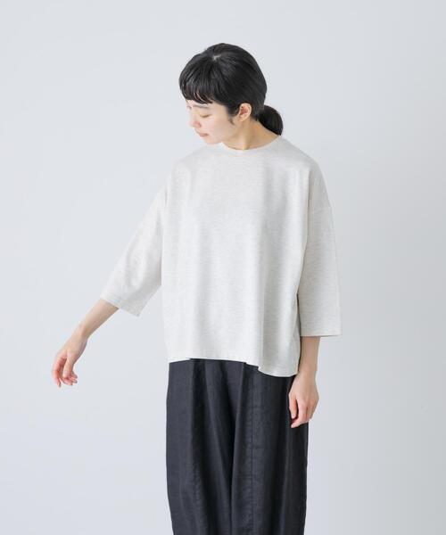かぐれ(カグレ)の「コットンインレー6分袖プルオーバー(Tシャツ/カットソー・レディース・チャコールグレー/ベージュ/オートミール・FREE)」の3枚目の写真