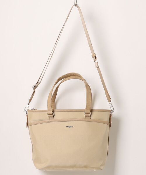 U by Ungaro（ユーバイウンガロ）の「U by ungaro(ユーバイウンガロ)　レーヌ　2WAYトート（トートバッグ・レディース・ブラック/サックスブルー/グレー/ベージュ・FREE）」の3枚目の写真