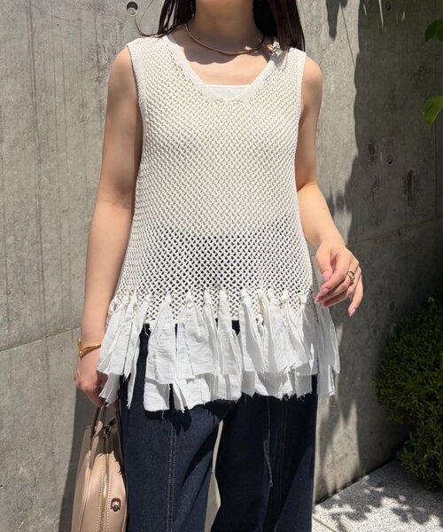 Jena espace merveilleux(ジェナ エスパスメルヴェイユ)の「裾フリンジベスト(ニット/セーター・レディース・ブルー/アイボリー・FREE)」の12枚目の写真