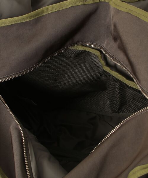 FAF（フェイク アス フラワーズ）の「【FAF】Nylon Bag 001（ショルダーバッグ・メンズ・カーキ・FREE）」の4枚目の写真