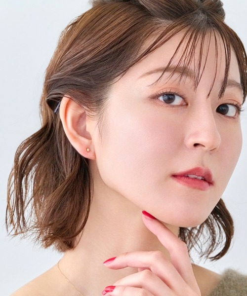 Phoebe（フィービィー）の「【K10】プチオーバルモチーフピアス　BOX付き　ギフト/プレゼント/ジュエリー（ピアス（両耳用）・レディース・ゴールド・FREE）」の4枚目の写真
