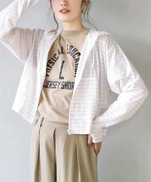 zootie(ズーティー)の「さらっと薄手で快適 UVカットクロップドパーカー(パーカー・レディース・ベージュ/黄土色系/ホワイト系その他2/ホワイト系その他/ピンク系その他/ミント/杢グレー/ラベンダー/ライトブルー/ネイビー/ライトカーキ/ブラック/オフホワイト・M/S/L/LL)」の4枚目の写真