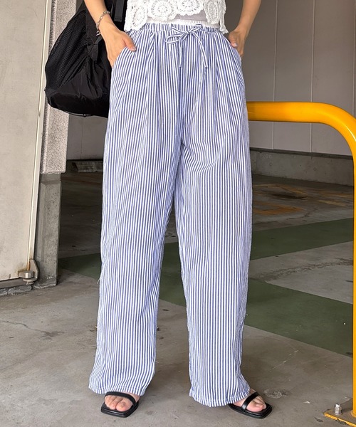 ISOOK(アイスー)の「【ISOOK / アイスー】シアサッカーストライプ配色ワイドパンツ / イージーパンツ ウエストゴム 紐 柄パンツ ZOZOTOWN限定(その他パンツ・レディース・ネイビー/ブルー・FREE)」の22枚目の写真