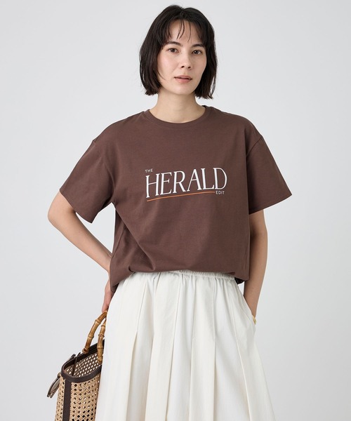 BABYLONE(バビロン)の「HERALDロゴTEE(Tシャツ/カットソー・レディース・ホワイト/ブラウン・フリー)」の11枚目の写真