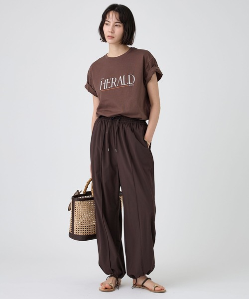 BABYLONE(バビロン)の「HERALDロゴTEE(Tシャツ/カットソー・レディース・ホワイト/ブラウン・フリー)」の18枚目の写真