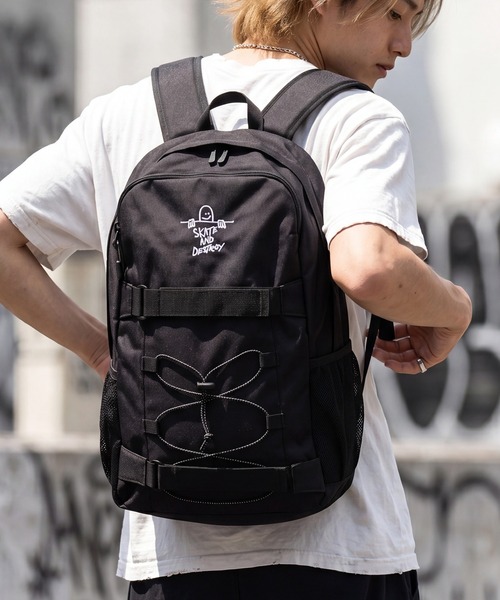 CORPUS　SELECT（コーパストーキョー）の「【THRASHER/スラッシャー】チャーム付き 大容量リュック 30L Wクリップバッグ（バックパック/リュック・メンズ・ブラック系2/ブラック系1・FREE）」の9枚目の写真