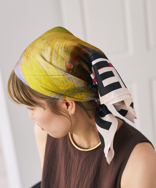 Spick & Span（スピックアンドスパン）の「ART GRAPHICスカーフ（バンダナ/スカーフ・レディース・C/B/A・FREE）」の7枚目の写真