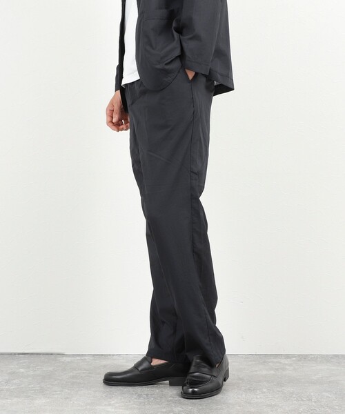 NOLLEY’S(ノーリーズ)の「《ビジカジ/セットアップ対応》軽量シアーリップストップ イージーパンツ 26SS(その他パンツ・メンズ・ネイビー/チャコールグレー・M/S/XL/L)」の4枚目の写真