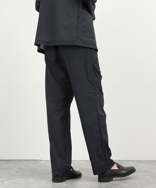 NOLLEY’S(ノーリーズ)の「《ビジカジ/セットアップ対応》軽量シアーリップストップ イージーパンツ 26SS(その他パンツ・メンズ・ネイビー/チャコールグレー・M/S/XL/L)」の11枚目の写真