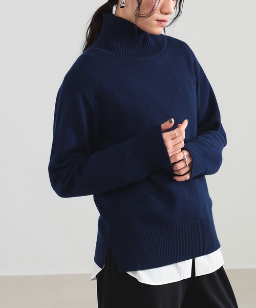 Demi-Luxe BEAMS(デミルクス ビームス)の「ウール カシミヤ ハイネック プルオーバー(ニット/セーター・レディース・ネイビー/レッド系その他4/グレー・ONE SIZE)」の8枚目の写真