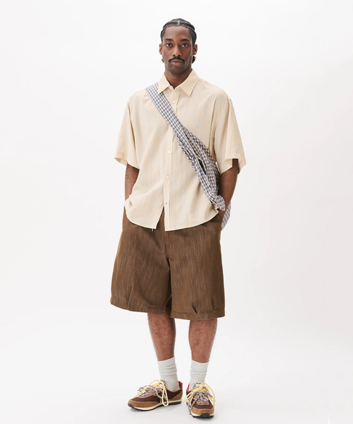 WISM(ウィズム)の「Estudio Niksen / エストゥディオ・ニクセン Shortsleeve Wide Shirt st(シャツ/ブラウス・メンズ・ベージュ・1)」の3枚目の写真