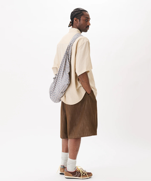 WISM(ウィズム)の「Estudio Niksen / エストゥディオ・ニクセン Shortsleeve Wide Shirt st(シャツ/ブラウス・メンズ・ベージュ・1)」の4枚目の写真