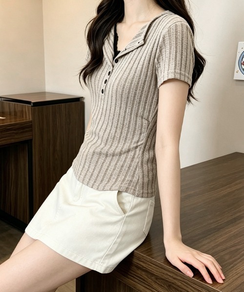 Miniministore（ミニミニストア）の「レースドッキングヘンリーネックリブトップ（Tシャツ/カットソー・レディース・グレイッシュベージュ/チャコールグレー・FREE）」の7枚目の写真