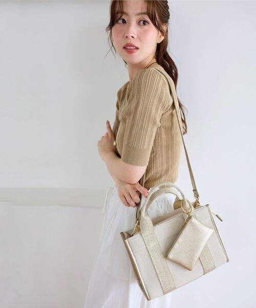 le.coeur blanc(ルクールブラン)の「ポーチ付テープハンドルスクエアトート(トートバッグ・レディース・ブラウン系その他2/ゴールド・FREE)」の2枚目の写真