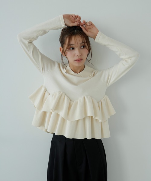 AMUU. PRECIEUSE(アムープレシューズ)の「ランダムフリルヘムポロニット(ニット/セーター・レディース・チャコールグレー/ブラック/アイボリー・FREE)」の9枚目の写真