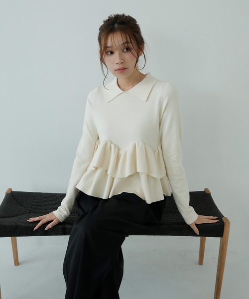 AMUU. PRECIEUSE(アムープレシューズ)の「ランダムフリルヘムポロニット(ニット/セーター・レディース・チャコールグレー/ブラック/アイボリー・FREE)」の11枚目の写真