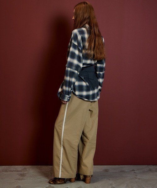 MAISON SPECIAL(メゾンスペシャル)の「【2026Autumn PRE-ORDER】2WAY Check Overshirt/2WAYチェックオーバーシャツ(シャツ/ブラウス・レディース・ブルー/ピンク/ブラウン・FREE)」の14枚目の写真