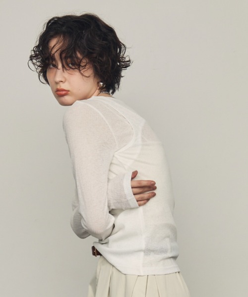 Trish(トリッシュ)の「シアーテレコレイヤード風2WAYプルオーバー(Tシャツ/カットソー・レディース・ホワイト/ブラック/ダークブラウン・MEDIUM)」の7枚目の写真