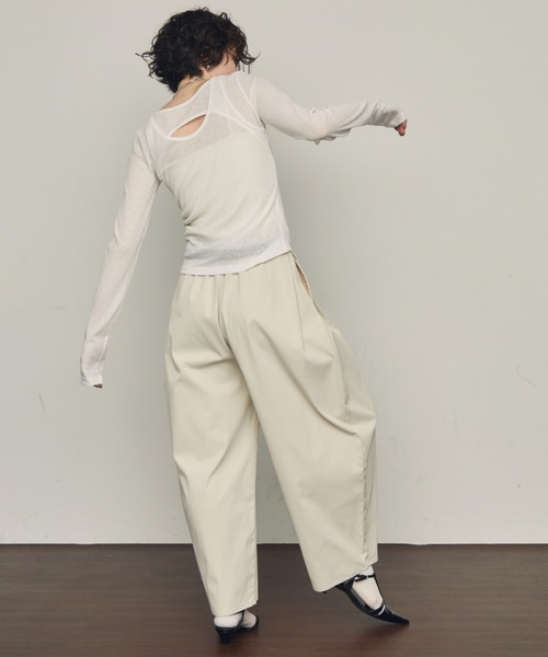 Trish(トリッシュ)の「シアーテレコレイヤード風2WAYプルオーバー(Tシャツ/カットソー・レディース・ホワイト/ブラック/ダークブラウン・MEDIUM)」の17枚目の写真