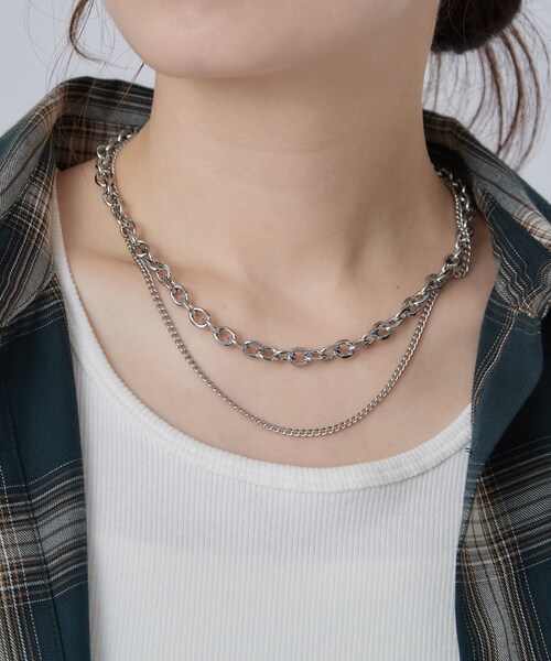 SHOO・LA・RUE(シューラルー)の「【ステンレス】2連アソートネックレス(ネックレス・レディース・シルバー系1/シルバー系2/シルバー系・00)」の4枚目の写真