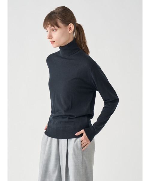 JOHN SMEDLEY(ジョンスメドレー)の「タートルネック長袖ニットプルオーバー(ニット/セーター・レディース・ブラック・S)」の6枚目の写真