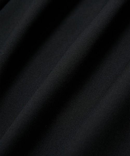 STUDIOUS（ステュディオス）の「【STUDIOUS】2Tuck Curve Slacks（スラックス・メンズ・ブラック/ストライプ/グレイッシュベージュ・1/2/3）」の16枚目の写真