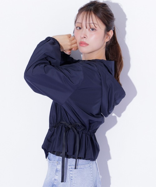 JILL by JILL STUART(ジルバイジルスチュアート)の「ペプラムフーディージャケット(その他アウター・レディース・ホワイト/ネイビー/ベージュ・FREE)」の1枚目の写真