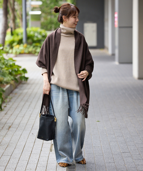 Spick & Span(スピックアンドスパン)の「《新色有り / 追加》Spick & Span カシミヤストール(マフラー・レディース・ベージュ/ブラウン/グレー・FREE)」の9枚目の写真