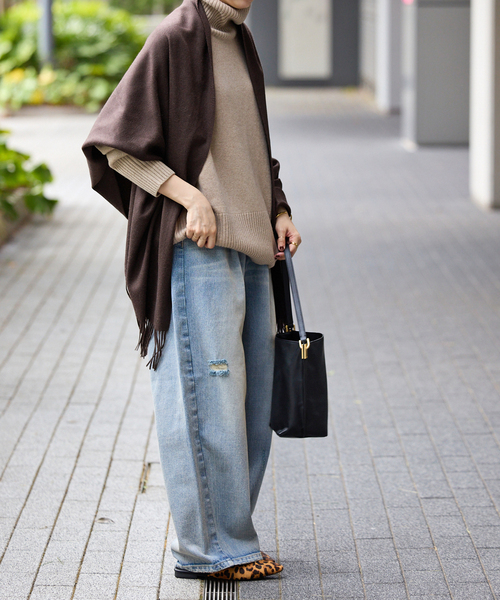 Spick & Span(スピックアンドスパン)の「《新色有り / 追加》Spick & Span カシミヤストール(マフラー・レディース・ベージュ/ブラウン/グレー・FREE)」の10枚目の写真
