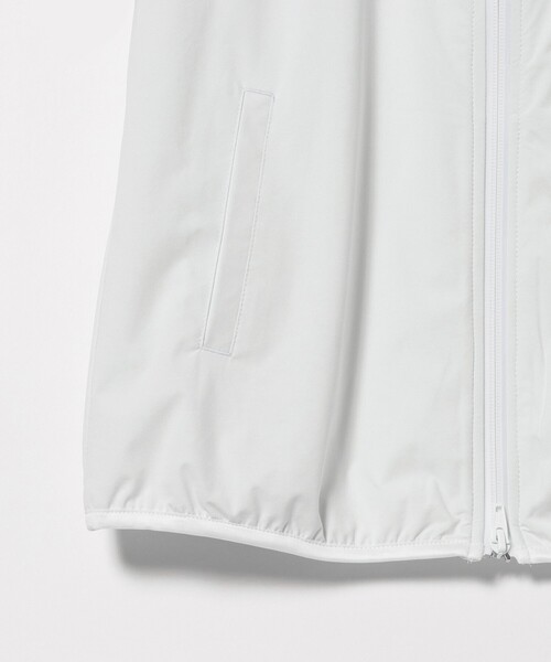 BEAMS GOLF（ビームスゴルフ）の「PURPLE LABEL / スフィダンテ 撥水 ショートスリーブ ブルゾン（ベスト・レディース・ホワイト/ネイビー・SMALL/MEDIUM/LARGE）」の20枚目の写真