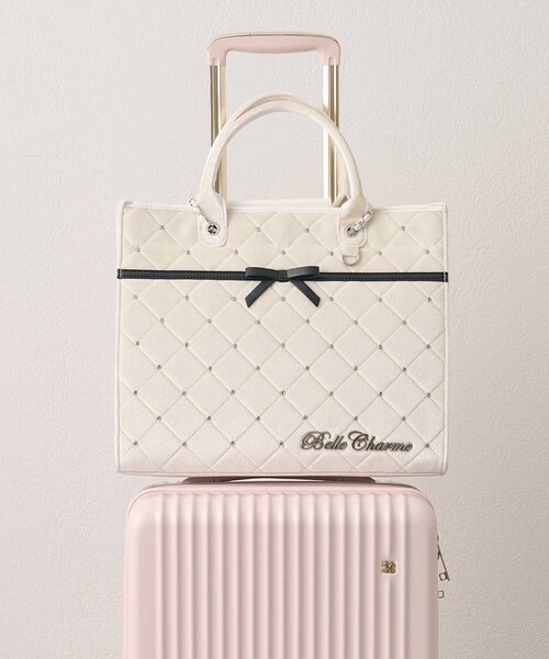 Belle Charme（ベルシャルム）の「【Belle Charme】Velour Quilted Ribbon Carry On Tote（トートバッグ・レディース・ピンク/オフホワイト/ブラック・FREE）」の5枚目の写真