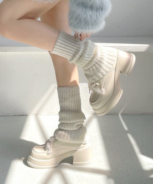 Shoes in Closet(シューズインクローゼット)の「【予約開始】+7.5cm 厚底 ファー付き レースアップ ドレスシューズ ローファー 495(ドレスシューズ・レディース・ブラック/ホワイト・M/S/LL/L)」の1枚目の写真