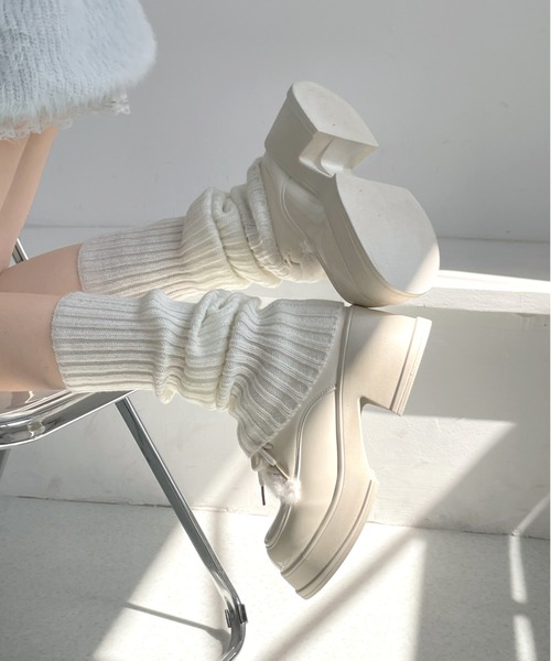 Shoes in Closet(シューズインクローゼット)の「【予約開始】+7.5cm 厚底 ファー付き レースアップ ドレスシューズ ローファー 495(ドレスシューズ・レディース・ブラック/ホワイト・M/S/LL/L)」の6枚目の写真