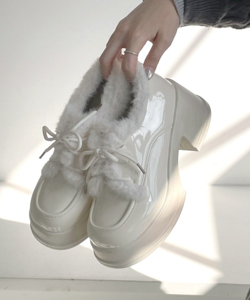 Shoes in Closet(シューズインクローゼット)の「【予約開始】+7.5cm 厚底 ファー付き レースアップ ドレスシューズ ローファー 495(ドレスシューズ・レディース・ブラック/ホワイト・M/S/LL/L)」の9枚目の写真