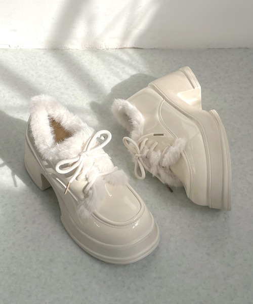 Shoes in Closet(シューズインクローゼット)の「【予約開始】+7.5cm 厚底 ファー付き レースアップ ドレスシューズ ローファー 495(ドレスシューズ・レディース・ブラック/ホワイト・M/S/LL/L)」の10枚目の写真